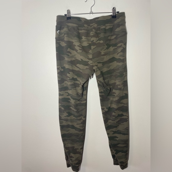 Zyia Green Camo Unwind Joggers Elastic waist w/Draw String Medium - Picture 4 of 7